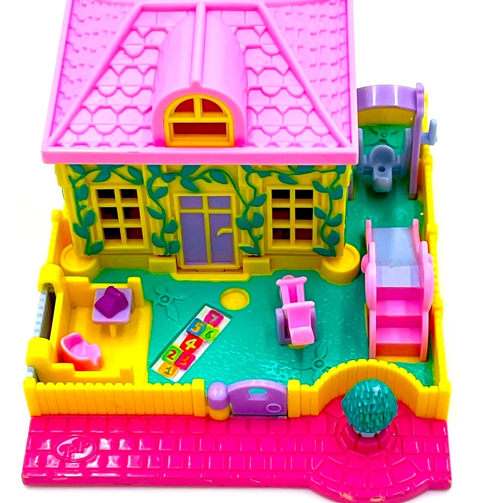 Polly Pocket Vintage 1994 Nursery School, House/Compact Only